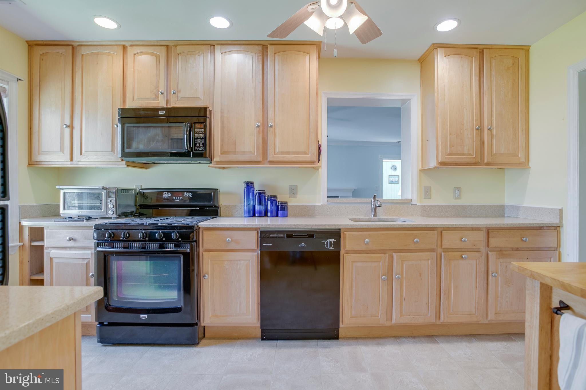 SHEPPERDS GROVE - Residential