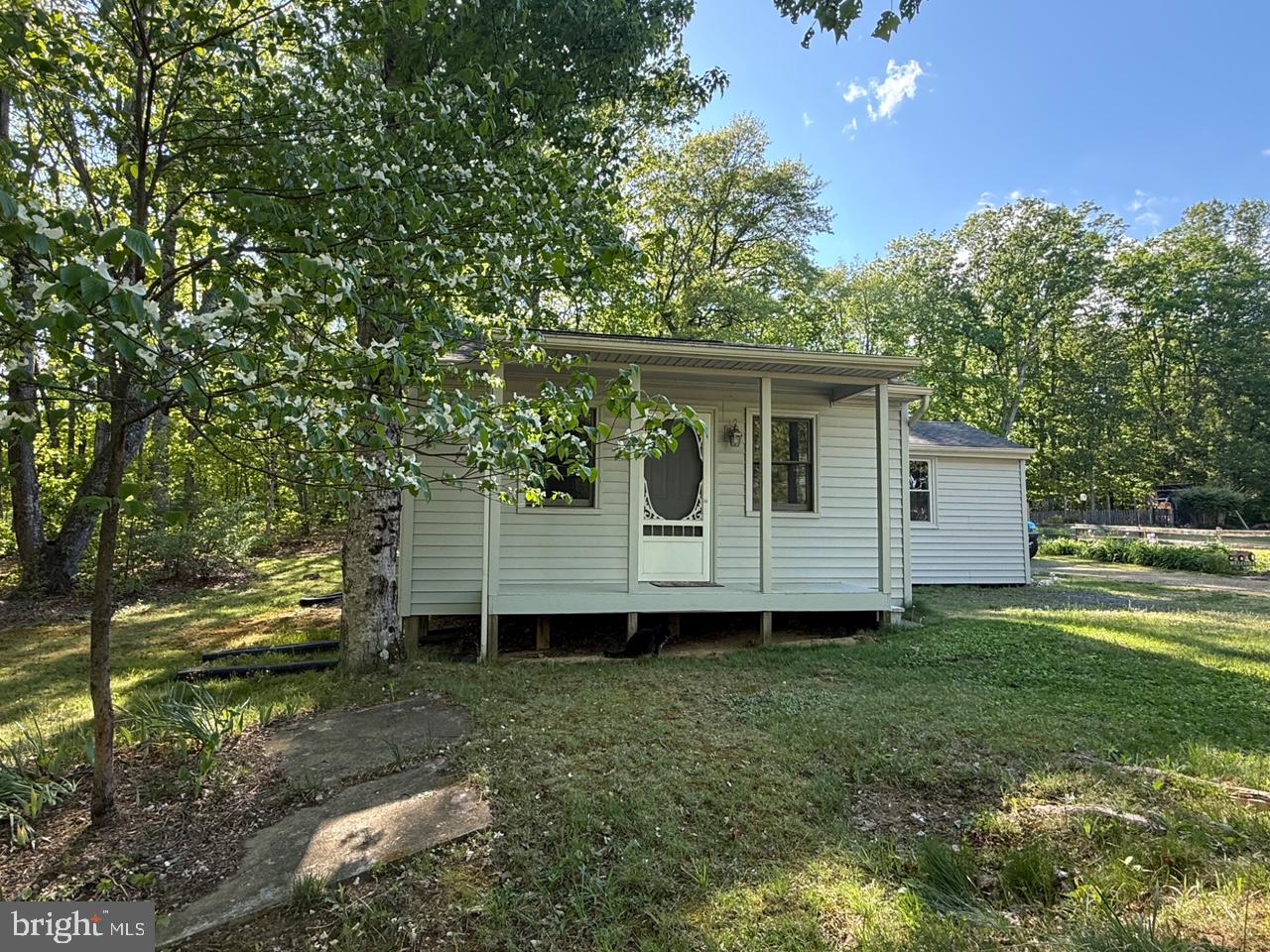 SHEPPERDS GROVE - Residential