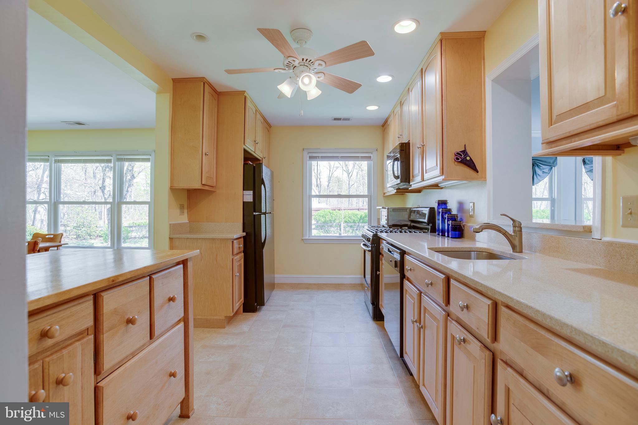 SHEPPERDS GROVE - Residential