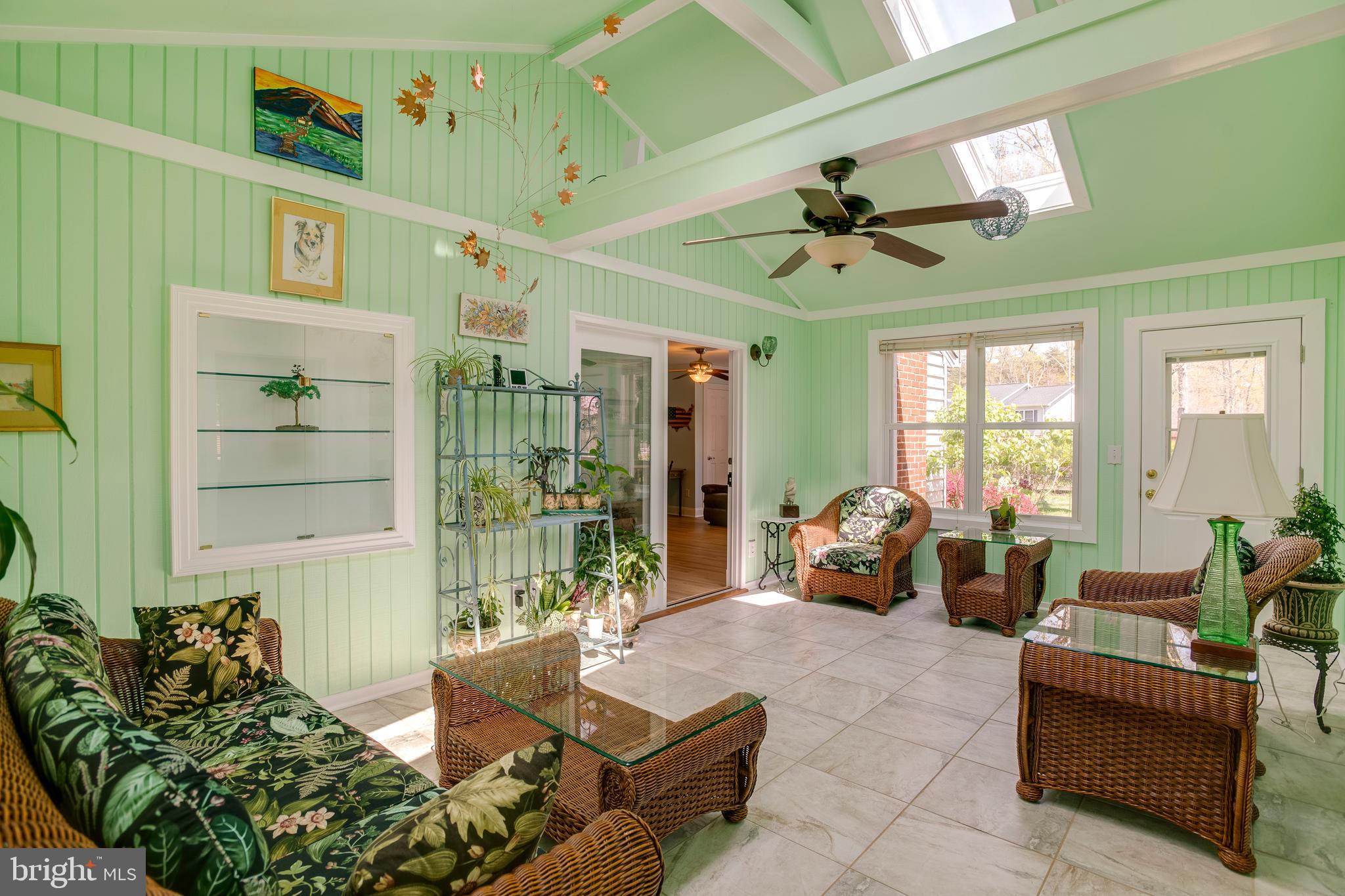 SHEPPERDS GROVE - Residential