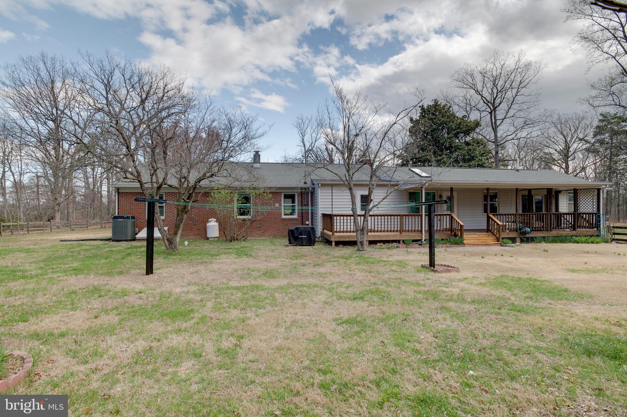 SHEPPERDS GROVE - Residential