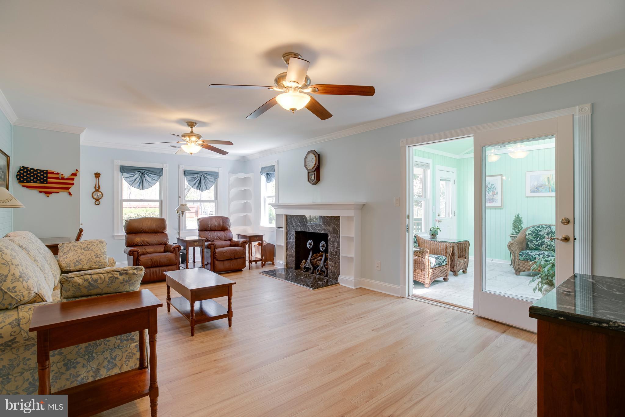 SHEPPERDS GROVE - Residential