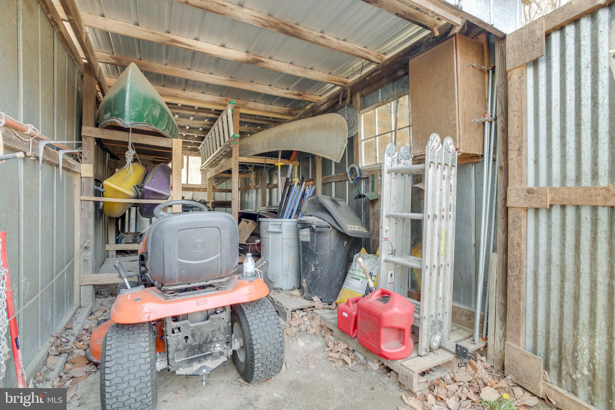 SHEPPERDS GROVE - Residential