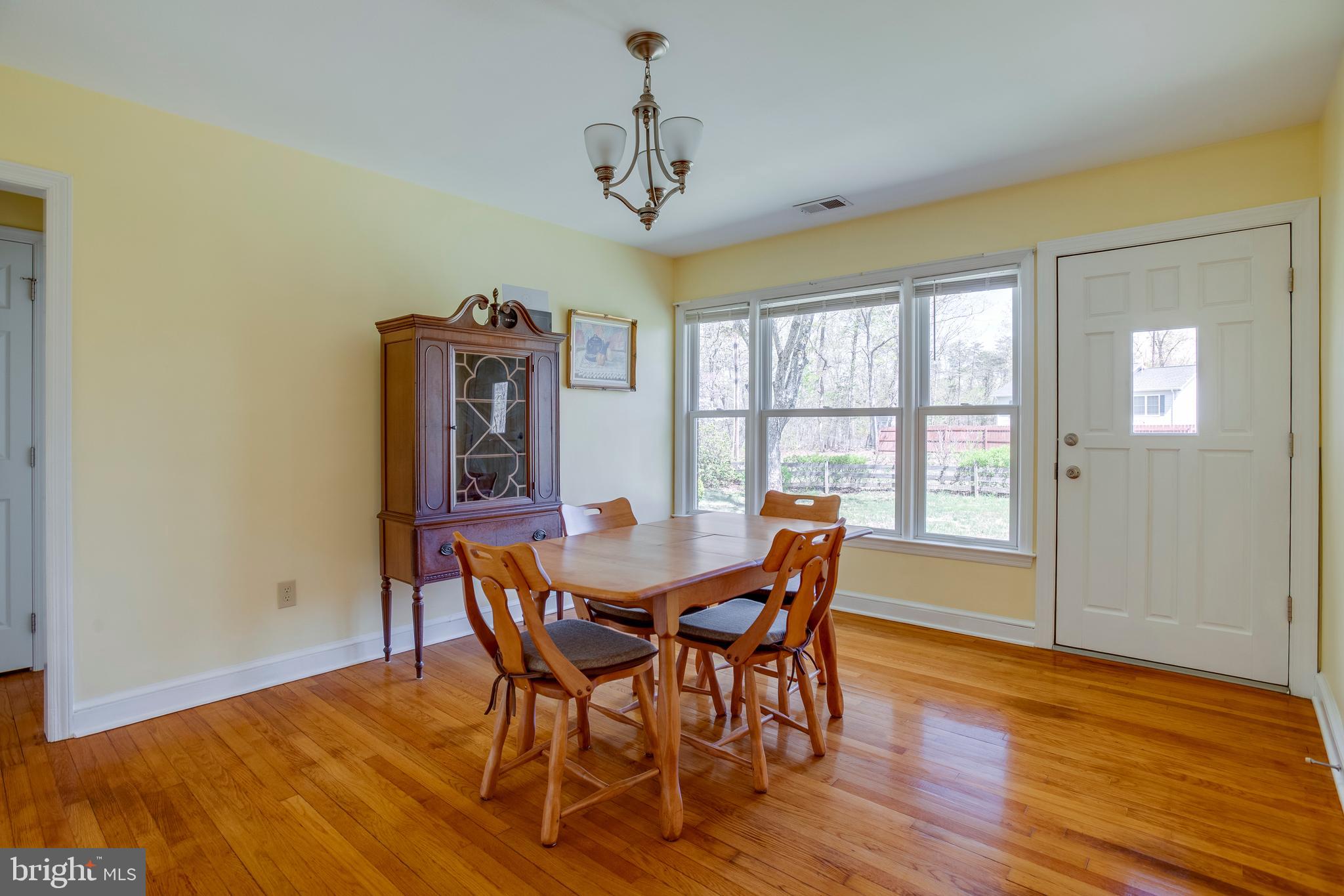 SHEPPERDS GROVE - Residential