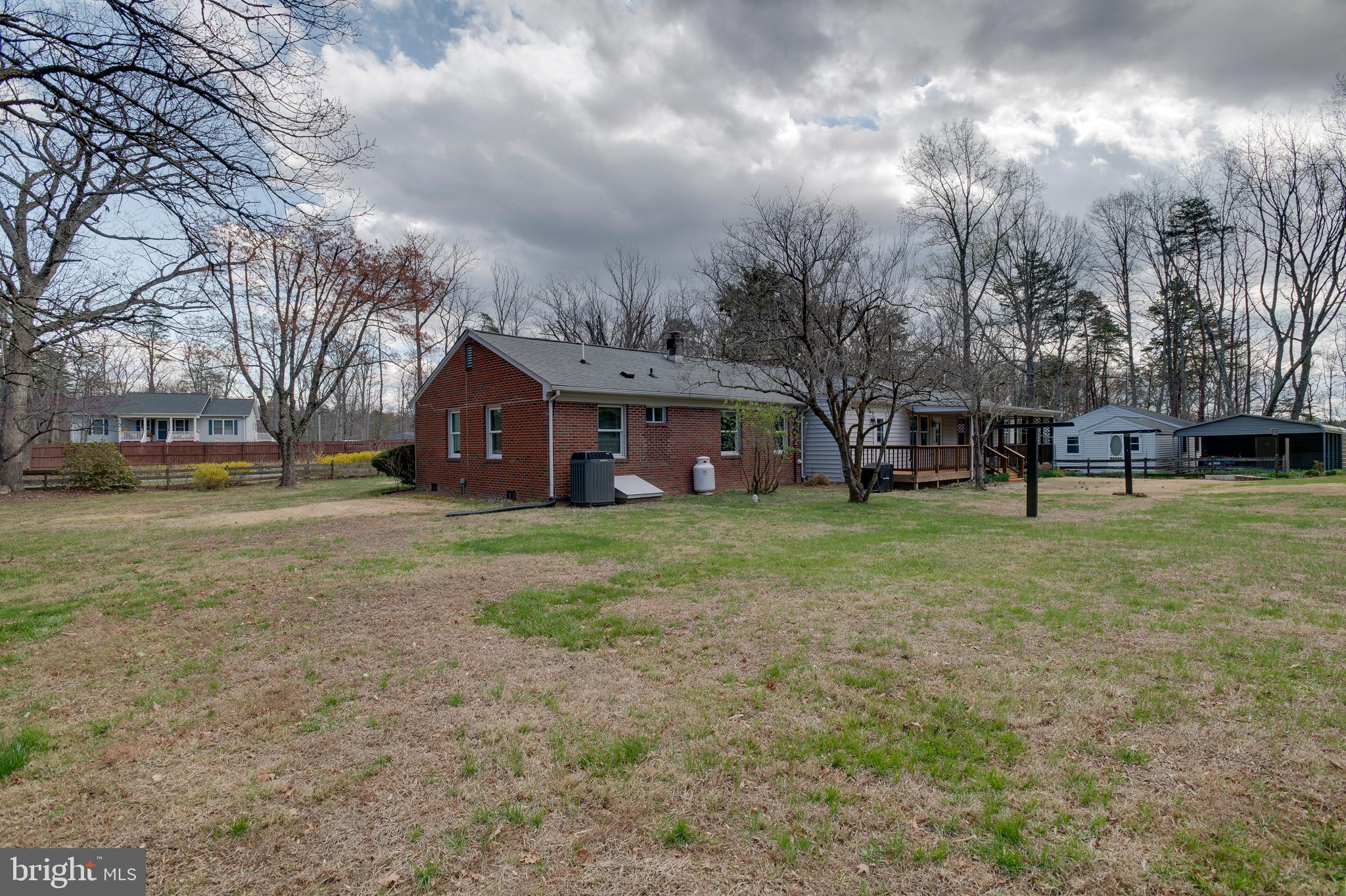 SHEPPERDS GROVE - Residential