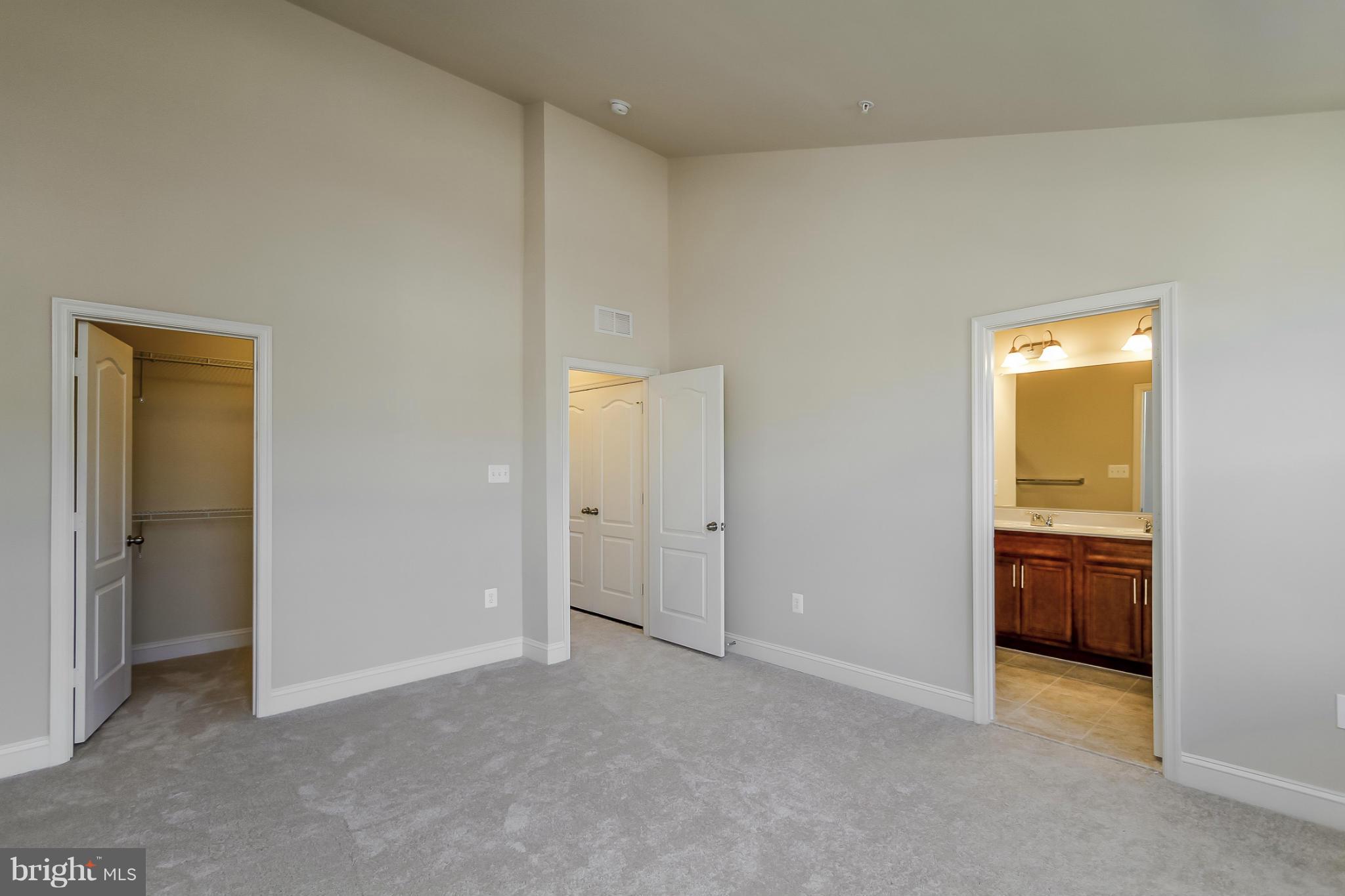 VILLAGE GREENS - Residential