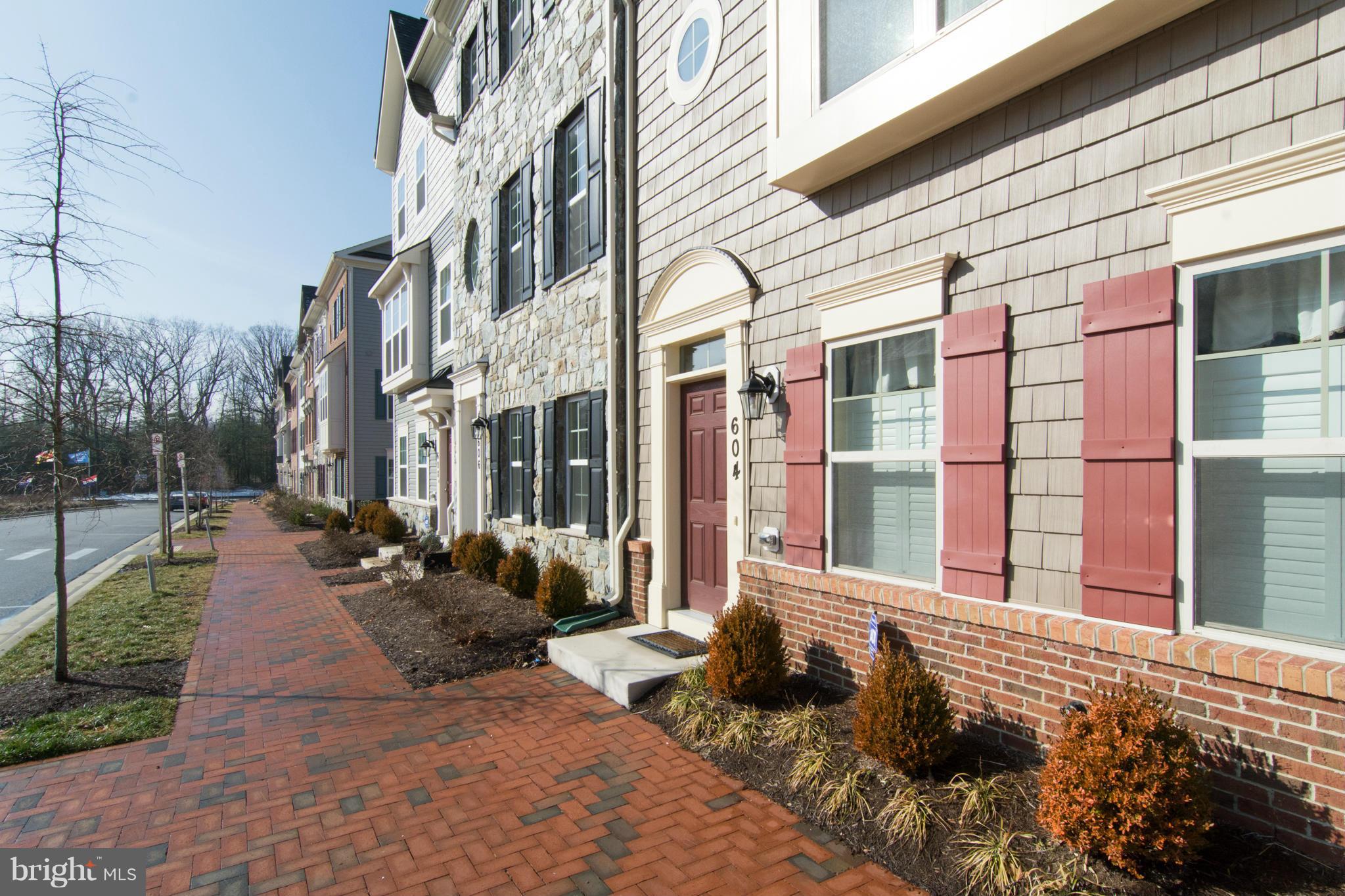 VILLAGE GREENS - Residential