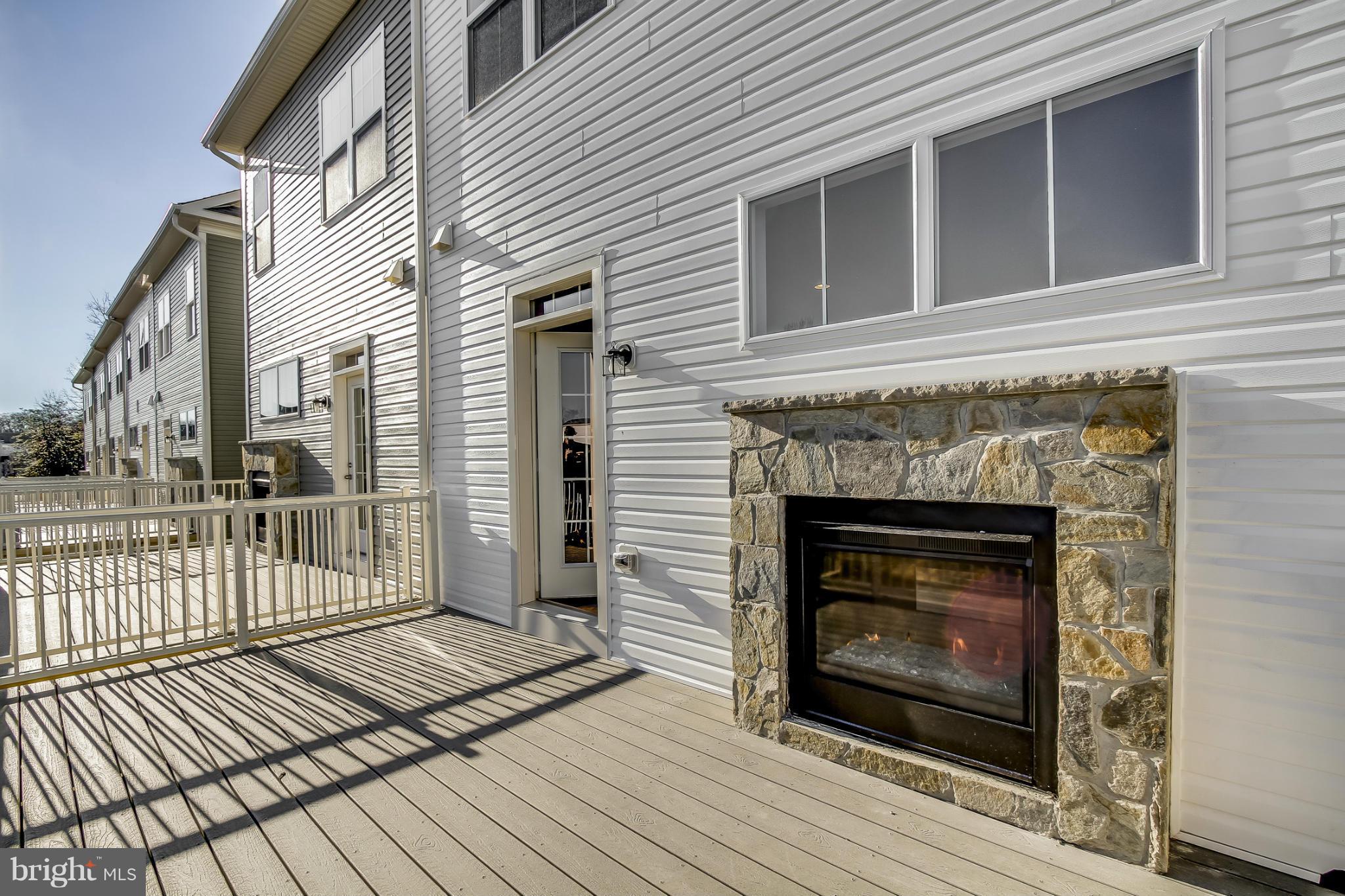 VILLAGE GREENS - Residential