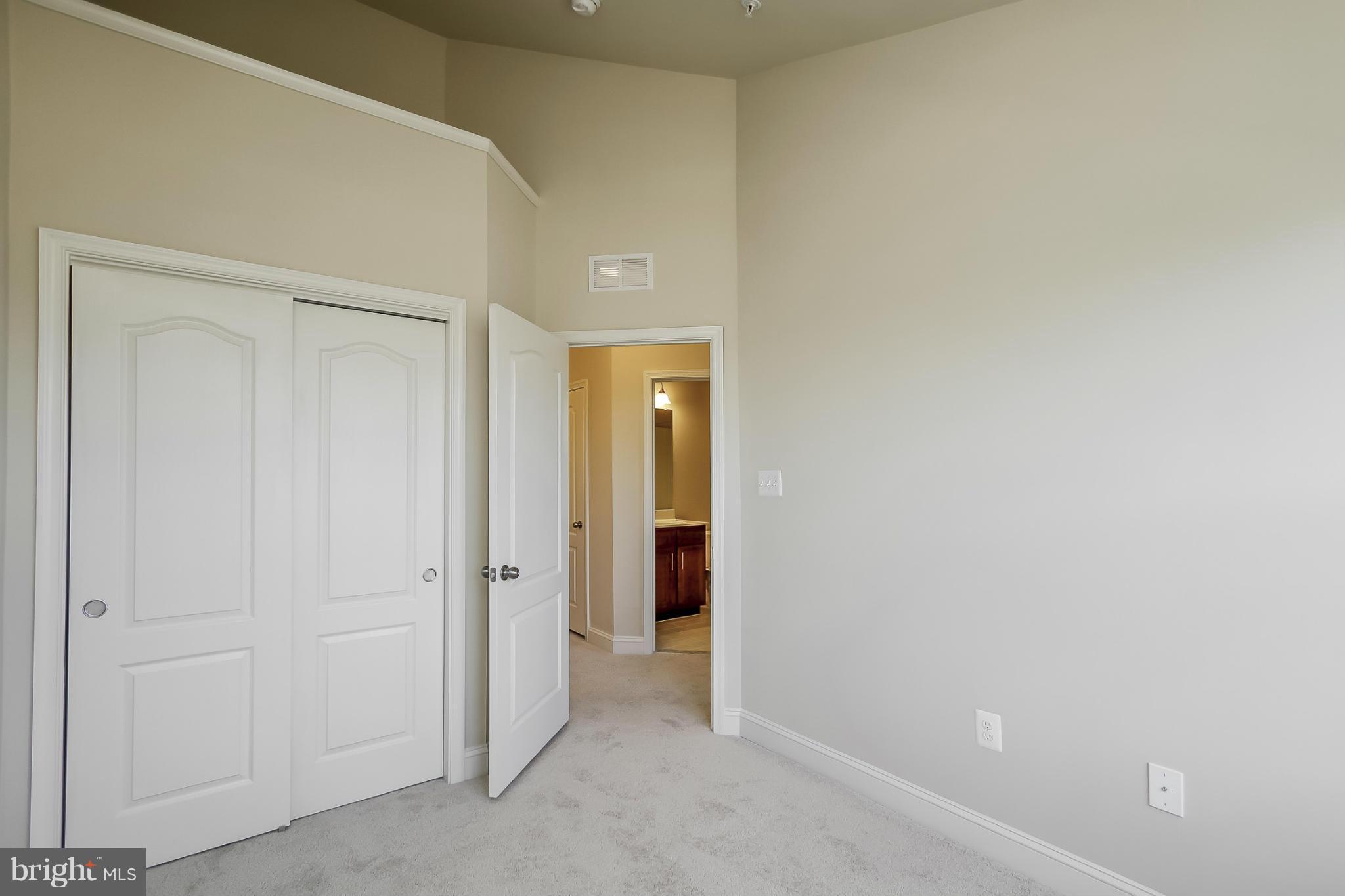 VILLAGE GREENS - Residential