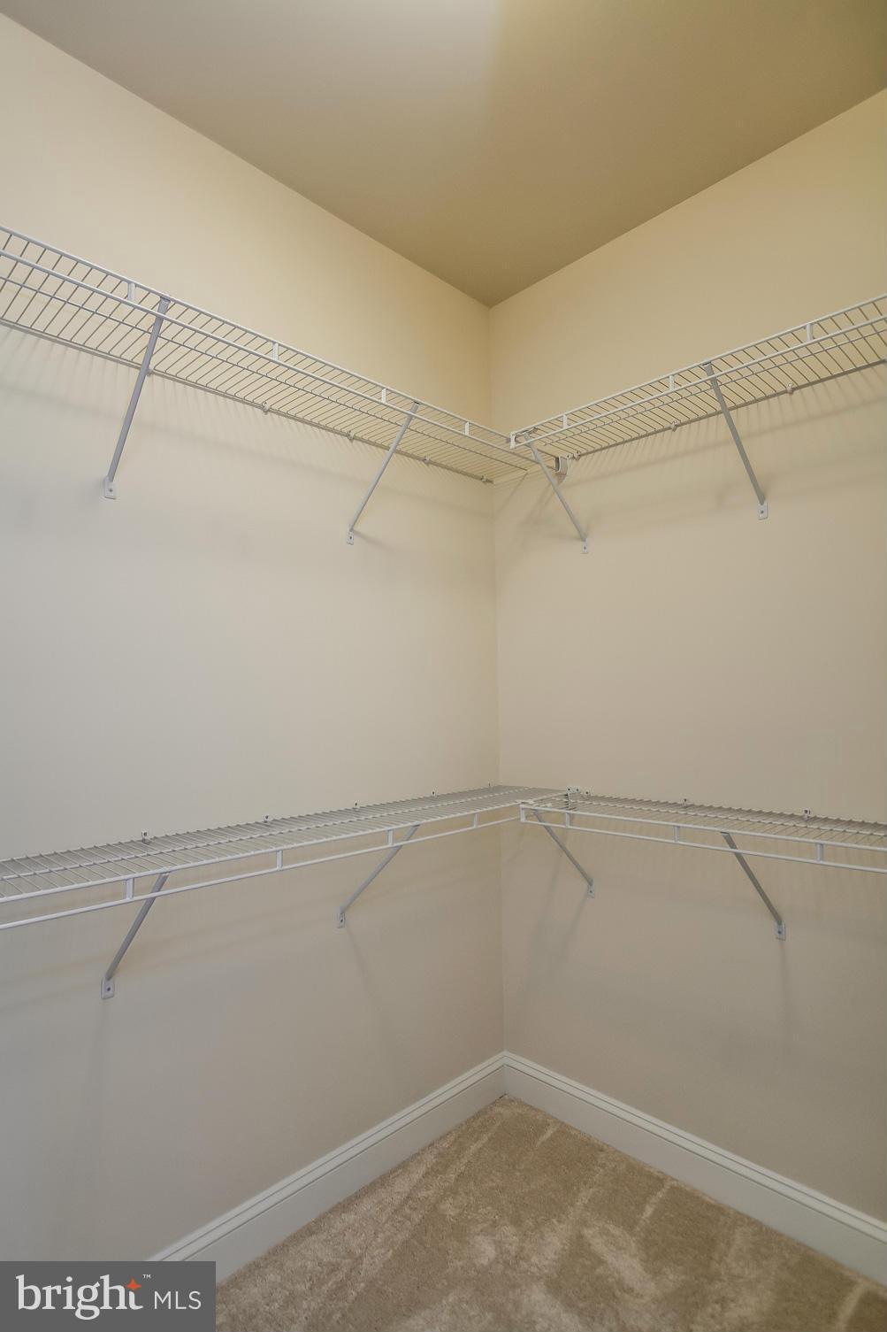 VILLAGE GREENS - Residential