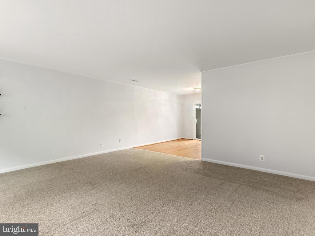 ROSSMOOR MUTUAL #10 - Residential