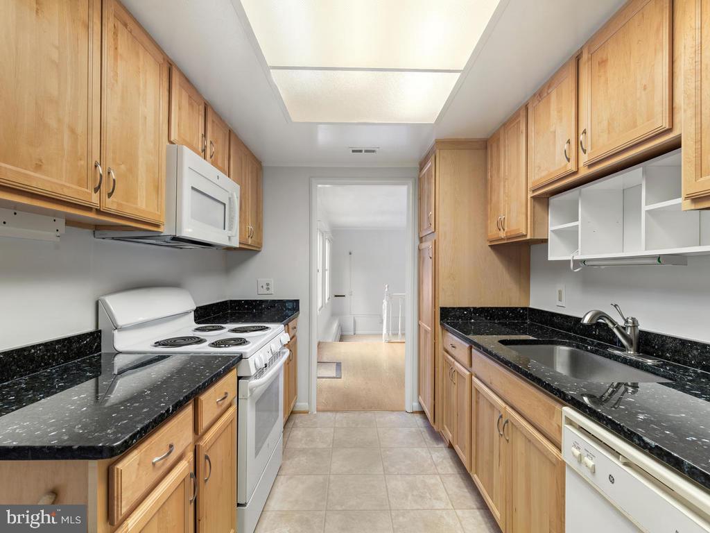 ROSSMOOR MUTUAL #10 - Residential