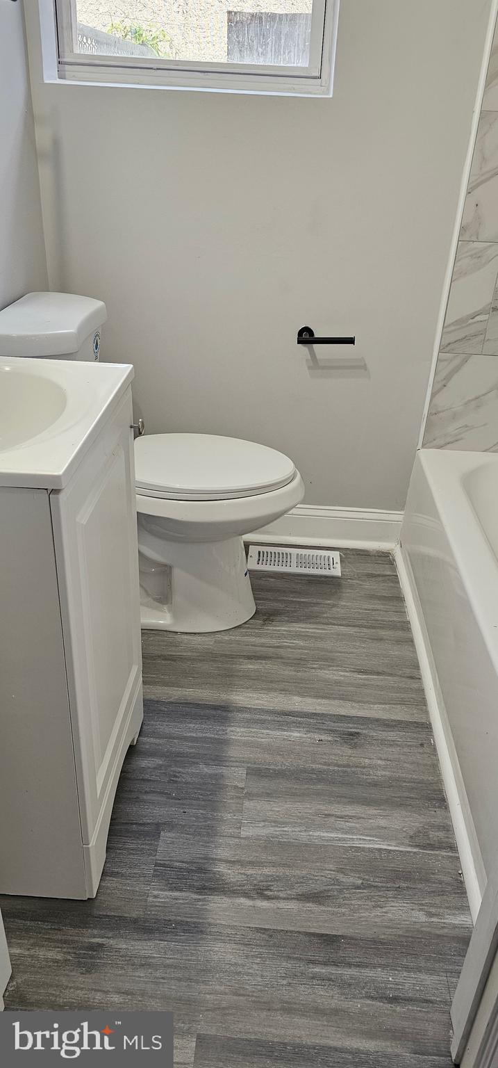 HARLEM PARK - Residential Lease