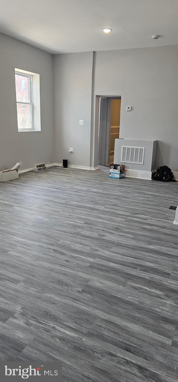 HARLEM PARK - Residential Lease