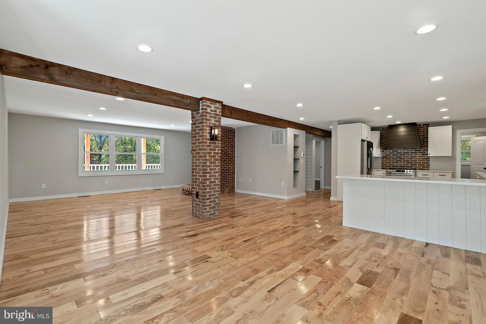 HIGHLAND ESTATES - Residential