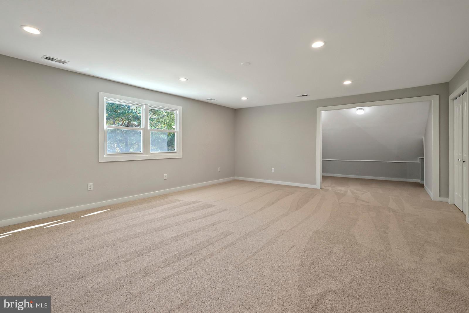 HIGHLAND ESTATES - Residential