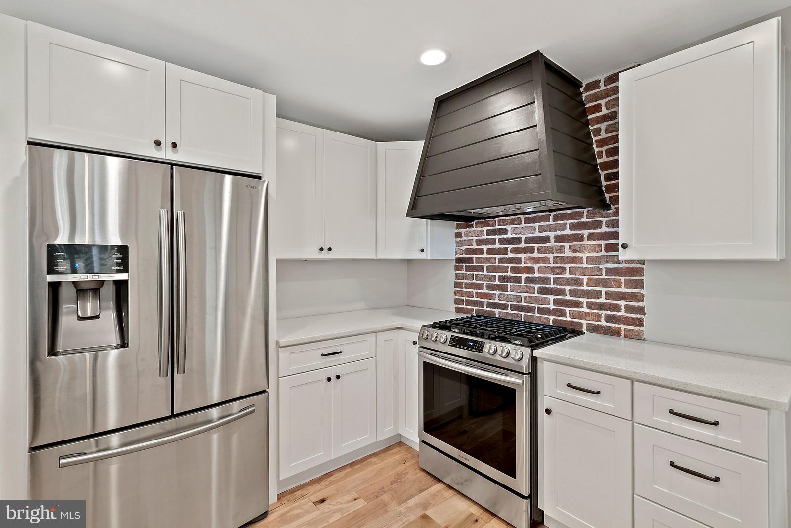 HIGHLAND ESTATES - Residential