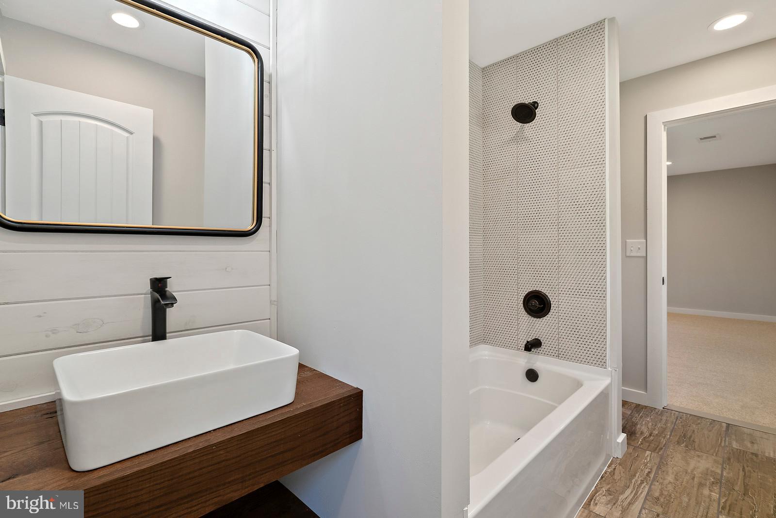 HIGHLAND ESTATES - Residential