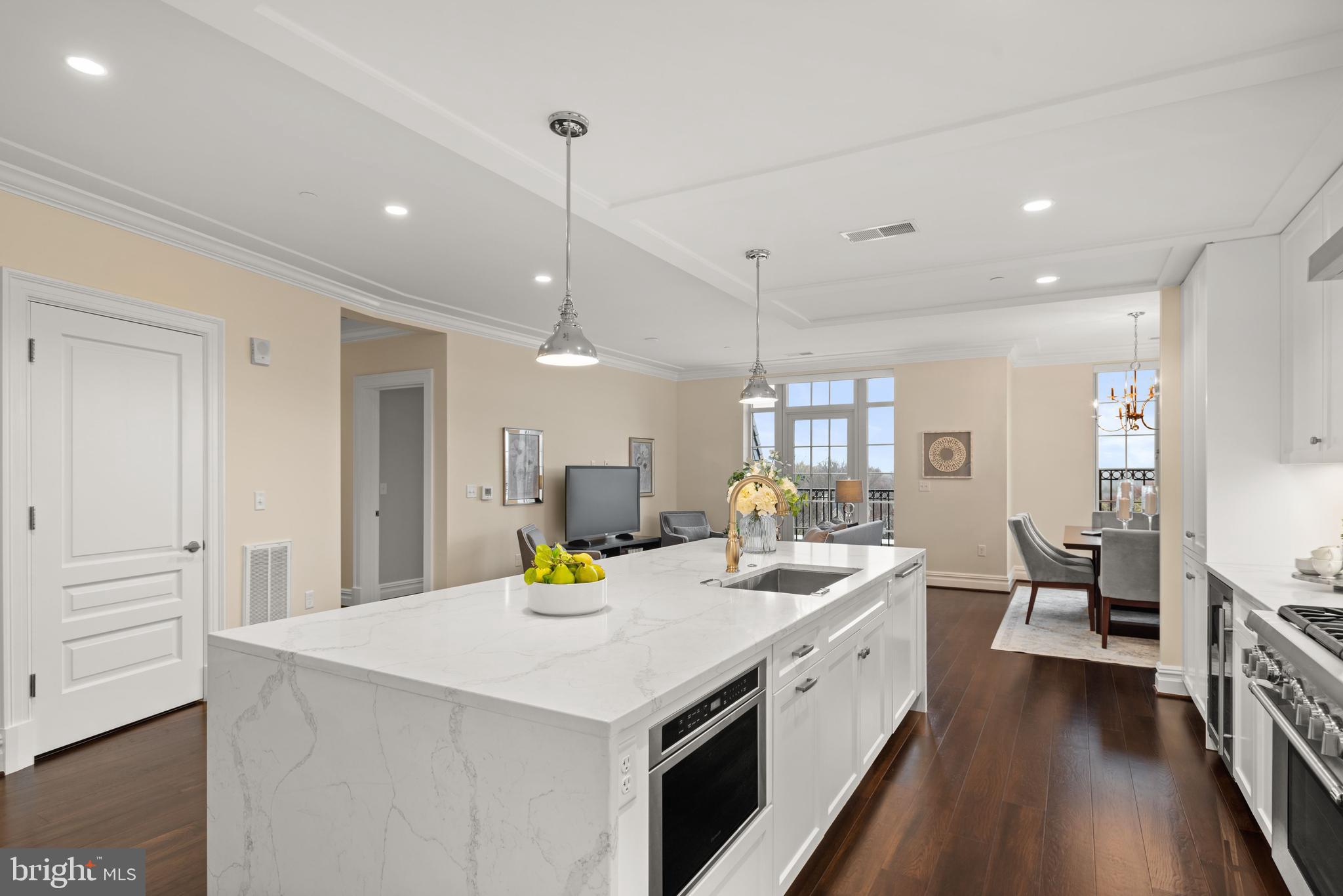 THE SIGNET - Residential