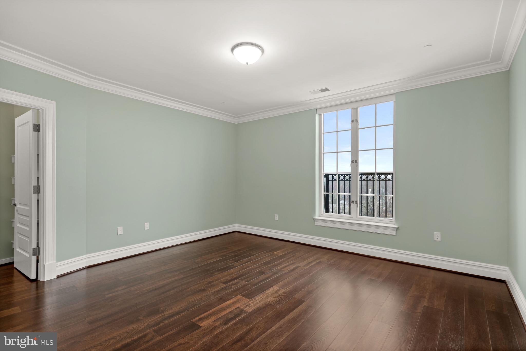 THE SIGNET - Residential