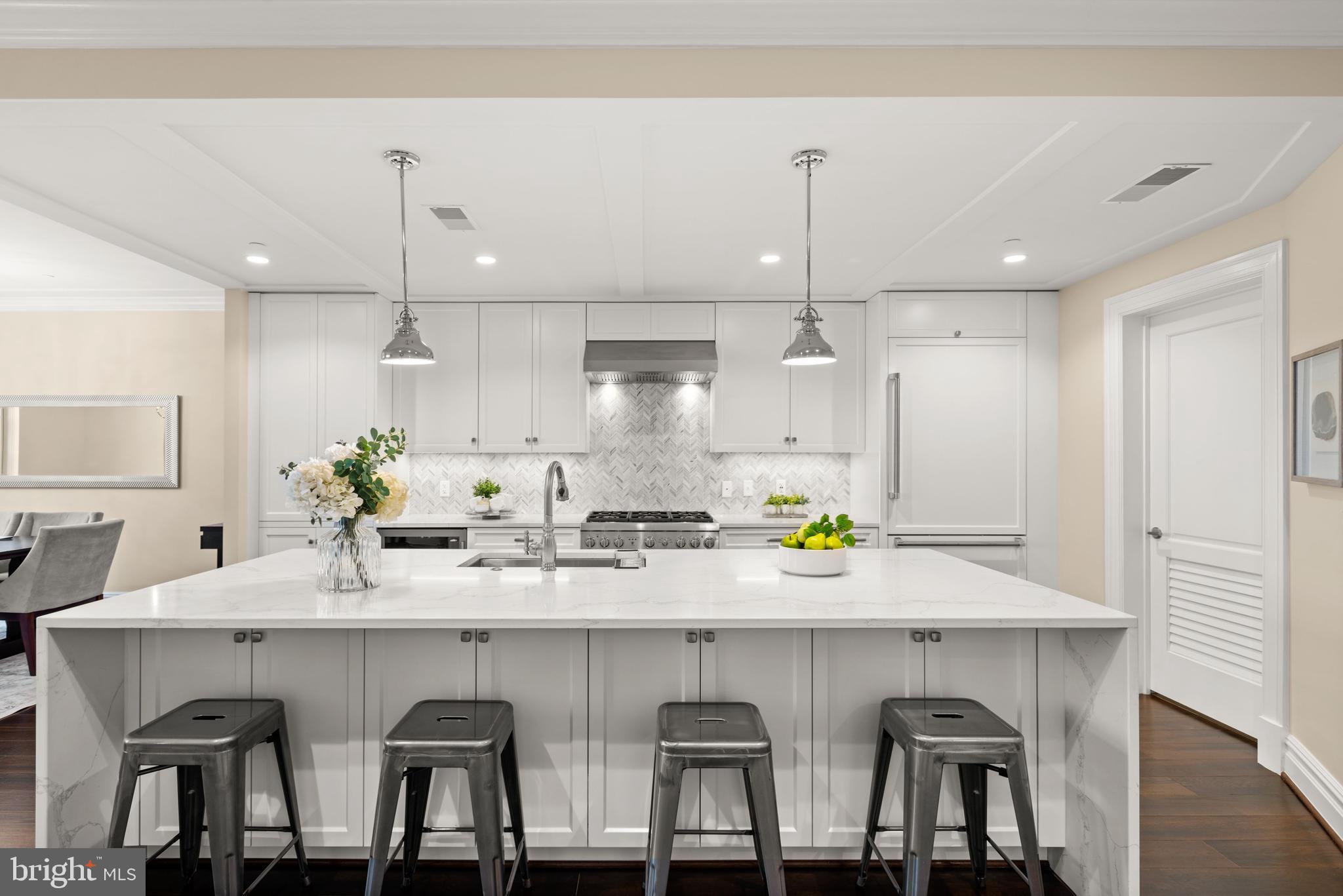 THE SIGNET - Residential