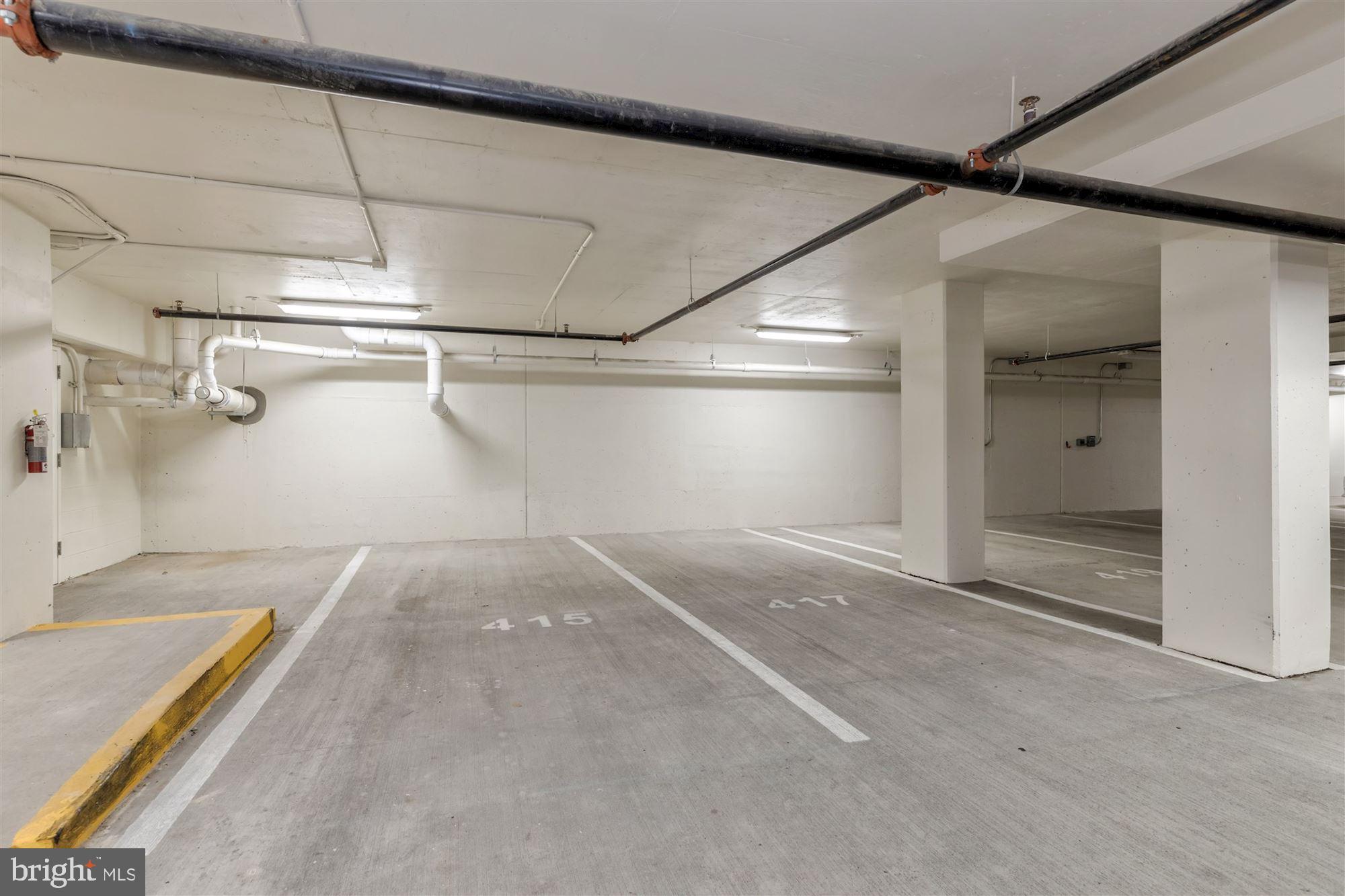 THE SIGNET - Residential