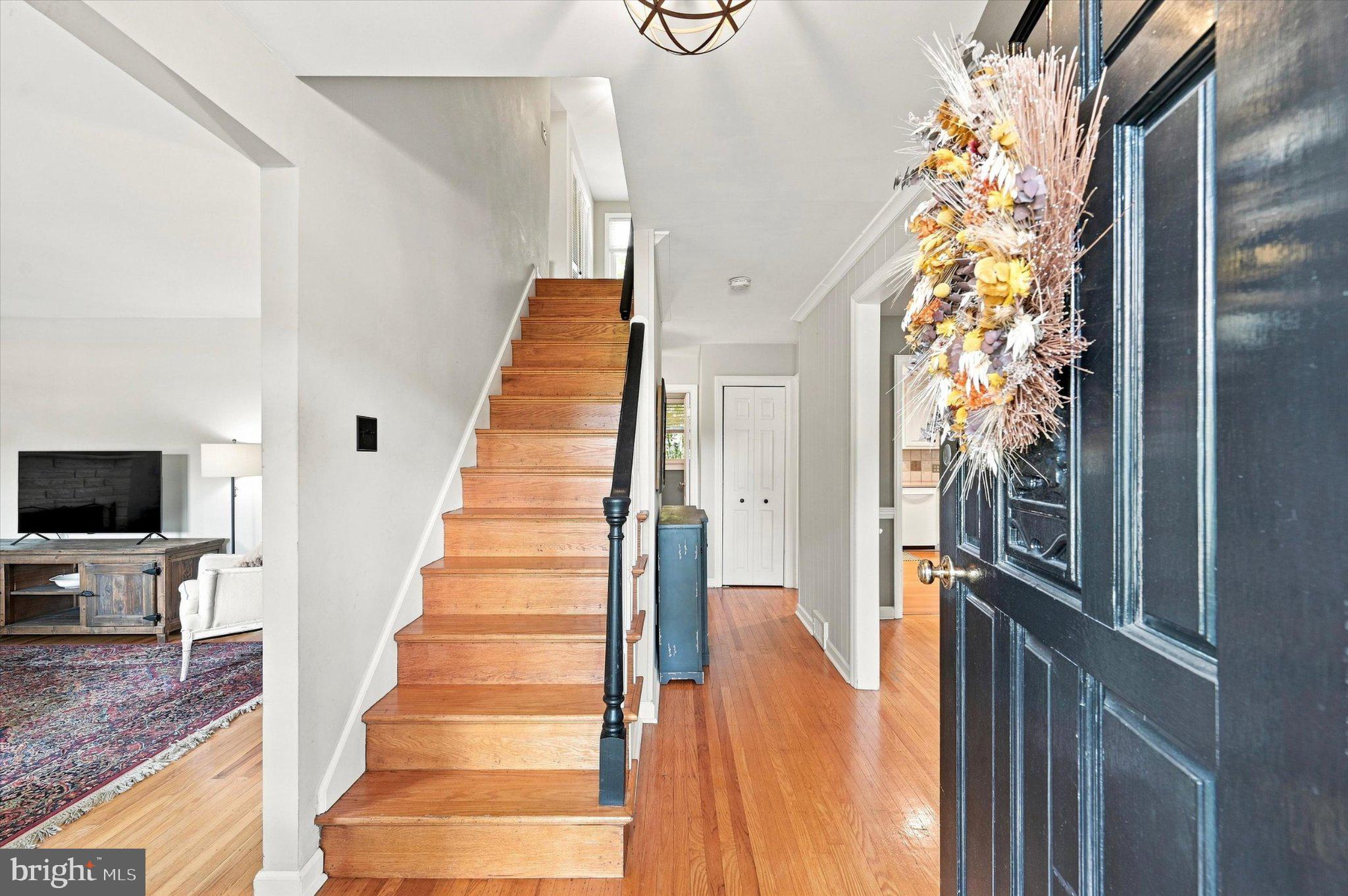 817 RIDGE LANE