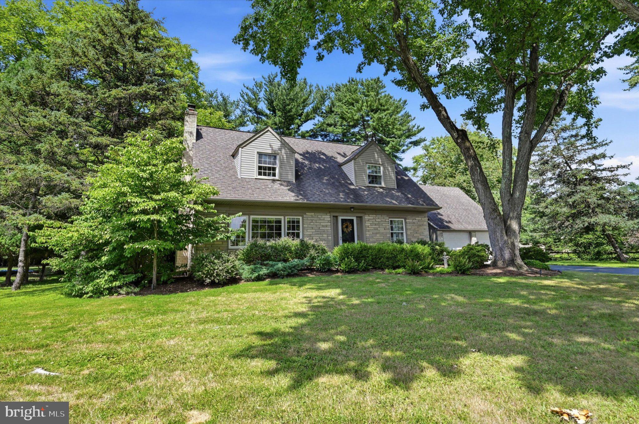 817 RIDGE LANE