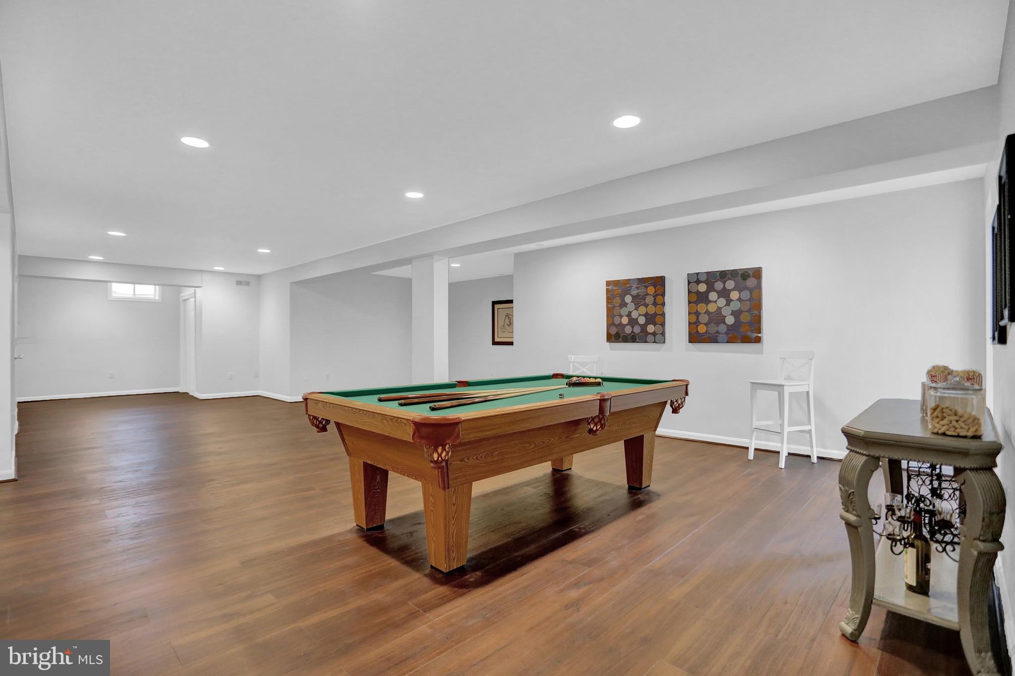 CATTAIL WOODS - Residential