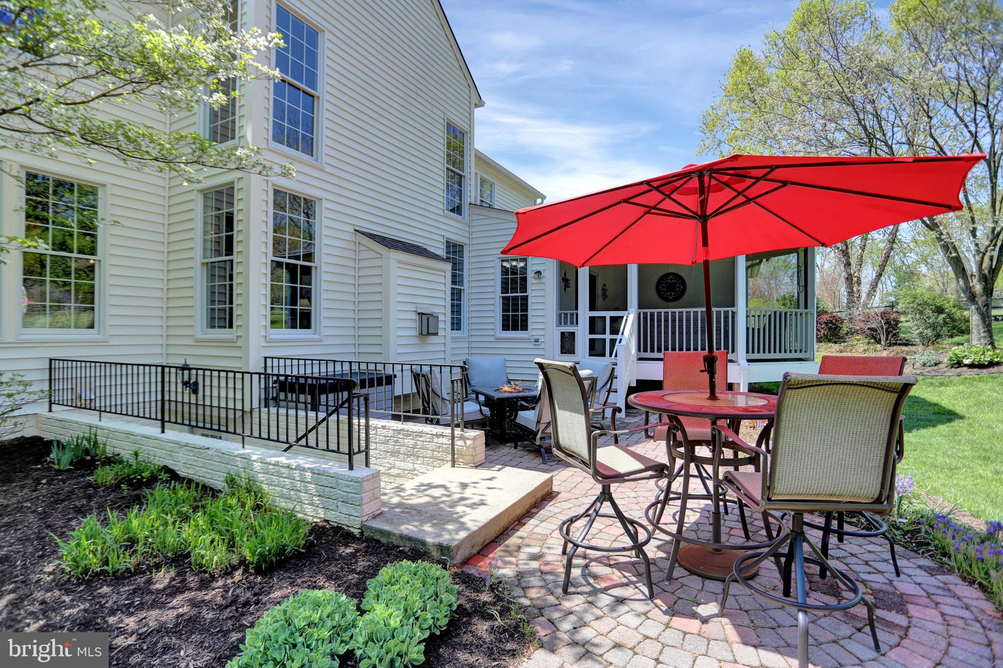 CATTAIL WOODS - Residential