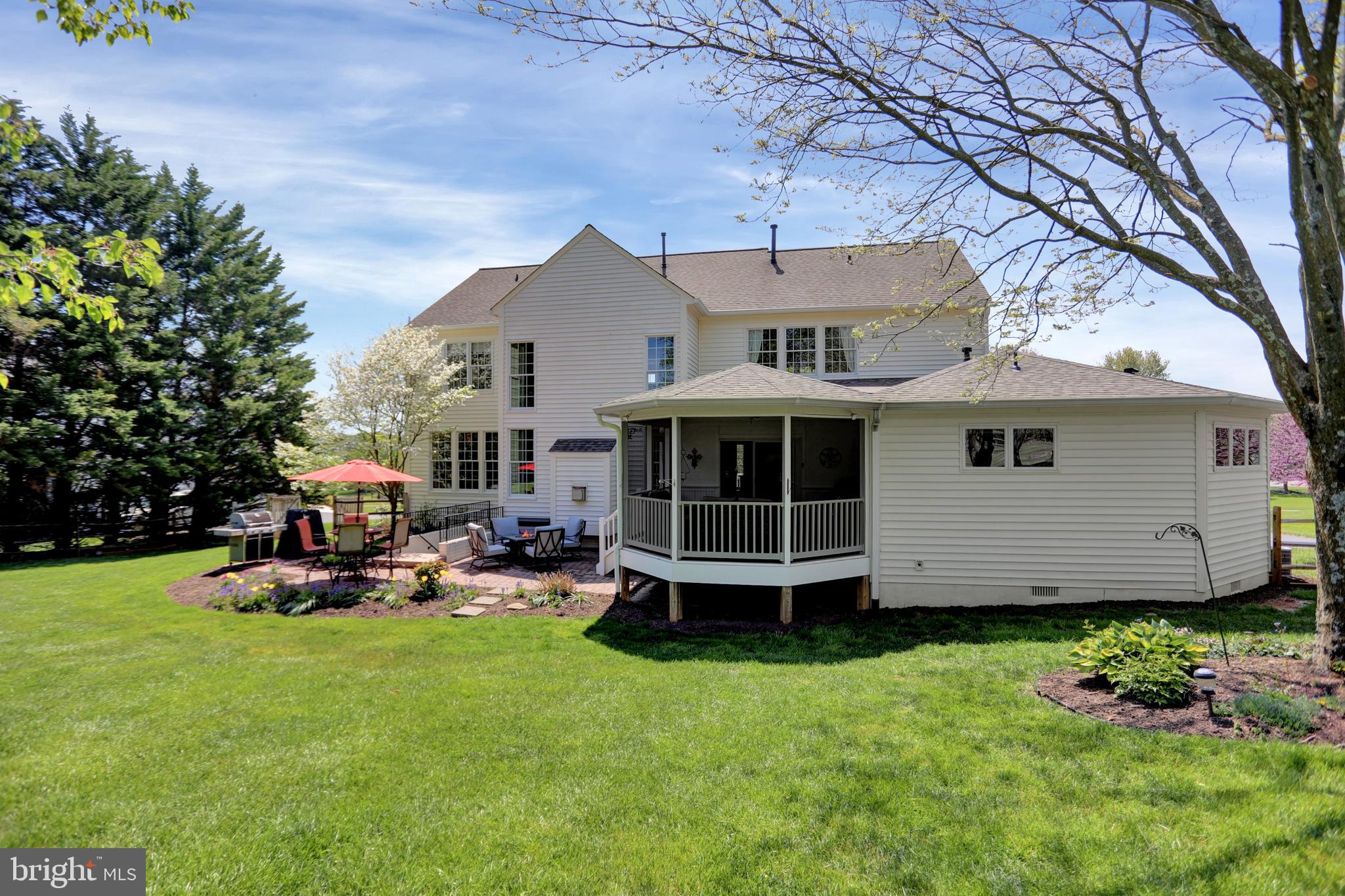 CATTAIL WOODS - Residential