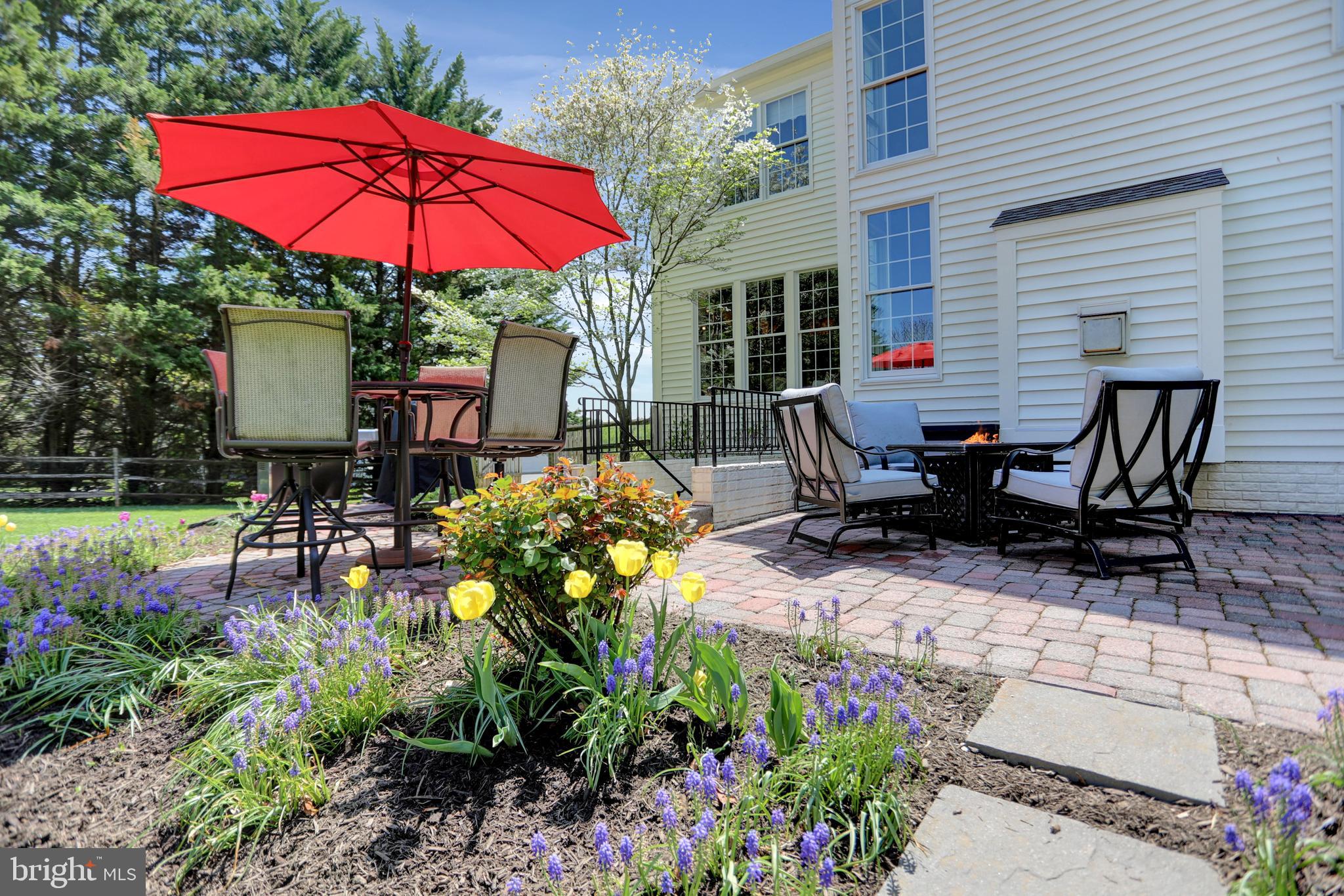 CATTAIL WOODS - Residential