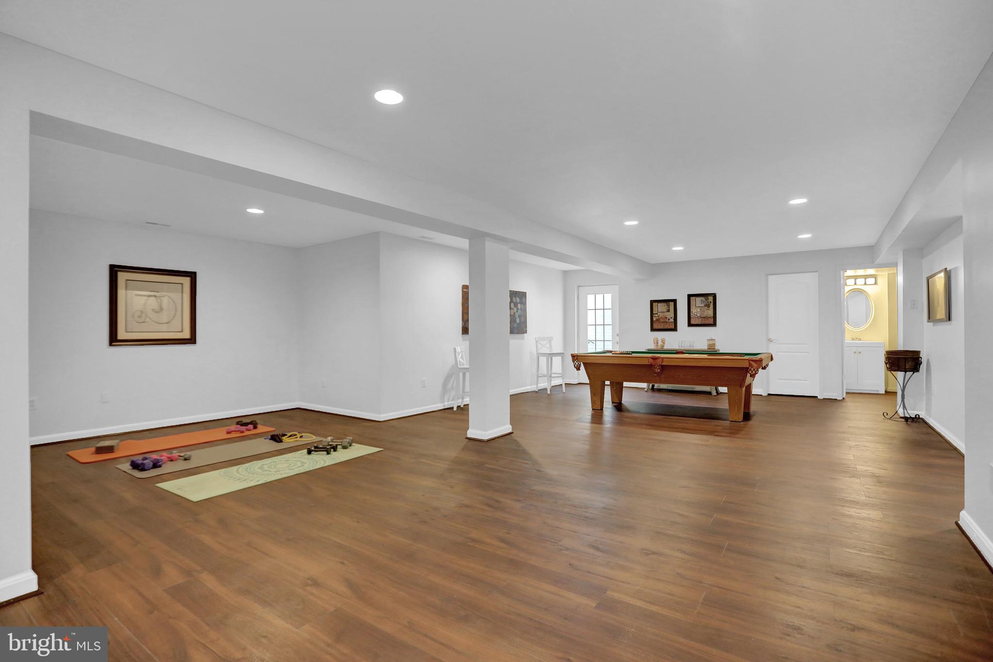 CATTAIL WOODS - Residential