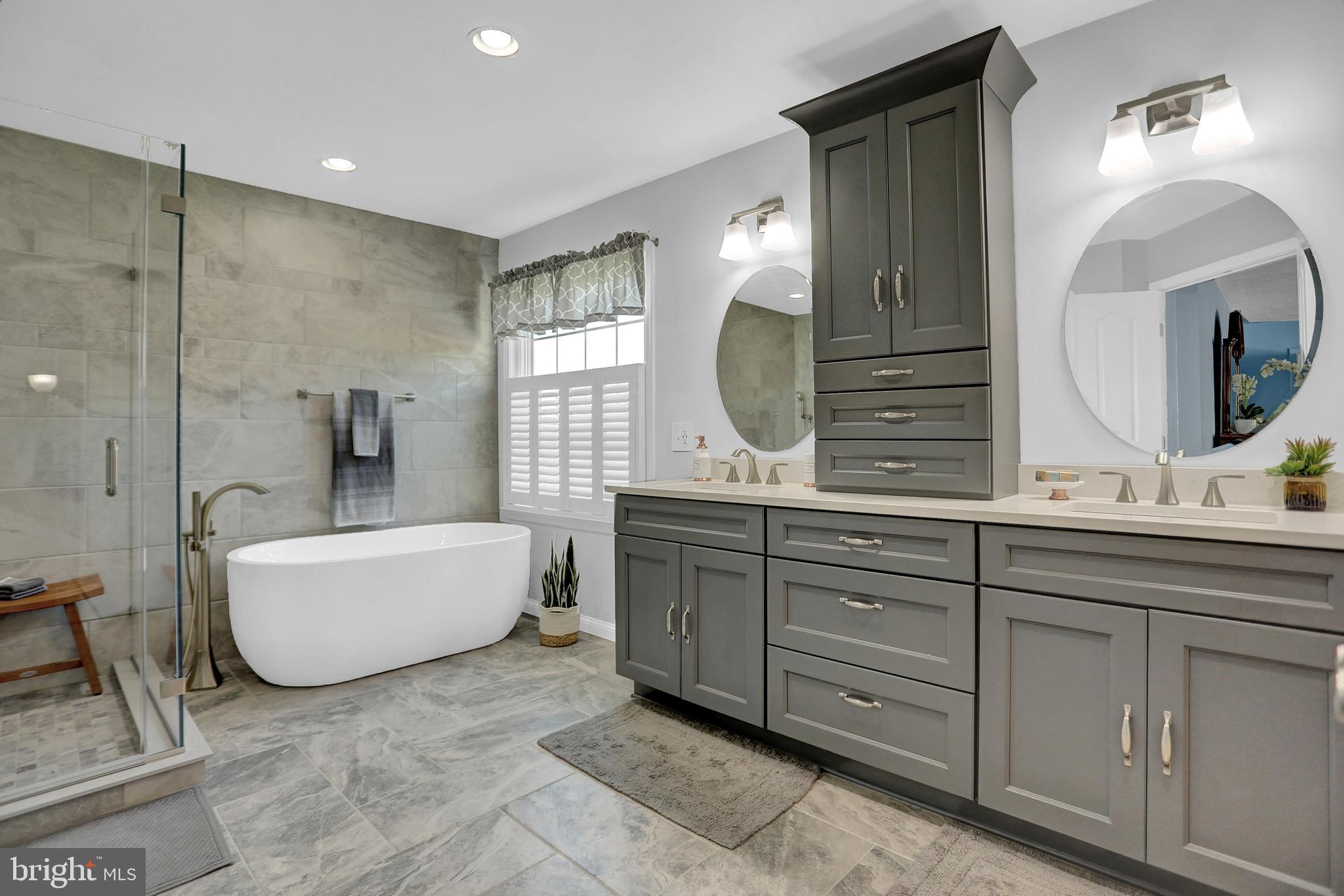 CATTAIL WOODS - Residential