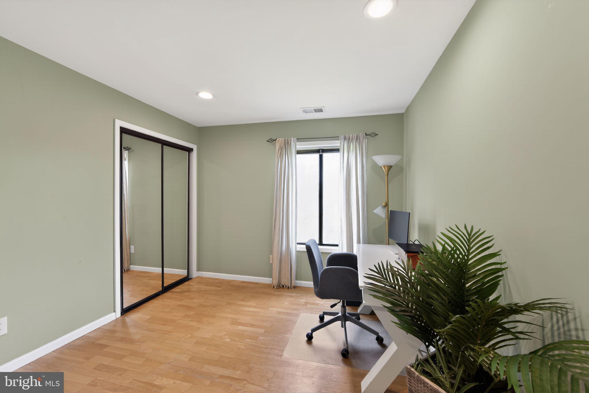 RUNNYMEADE FARMS - Residential
