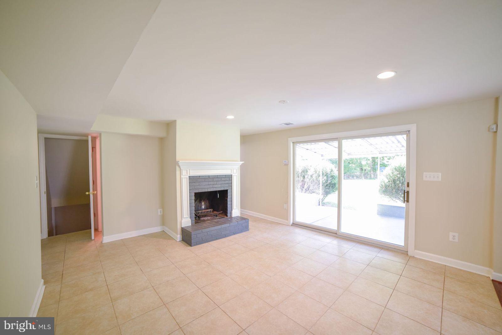 FORT WASHINGTON FOREST - Residential