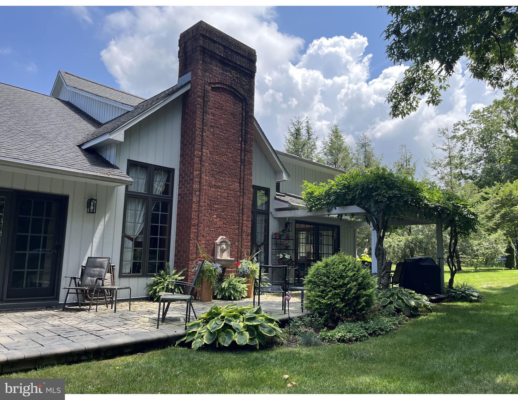 CANTERBURY CROSSING - Residential