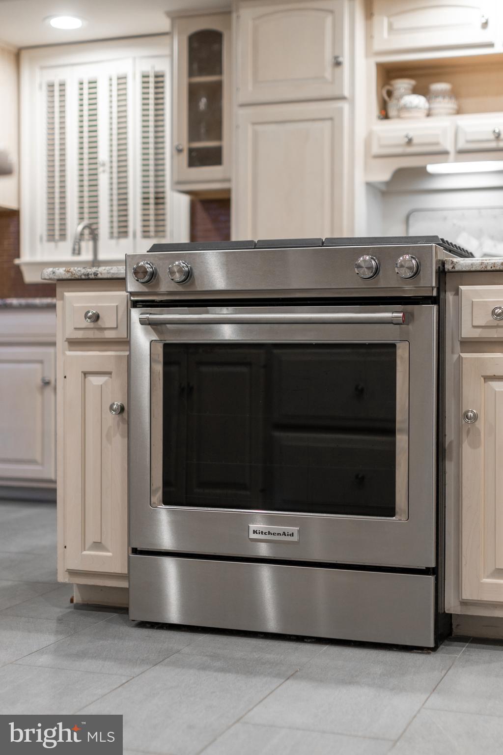 CANTERBURY CROSSING - Residential