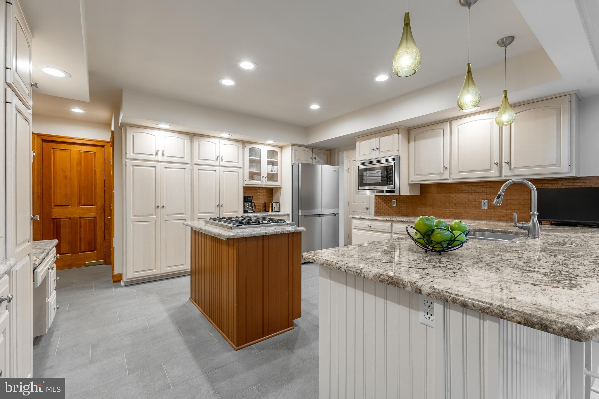 CANTERBURY CROSSING - Residential