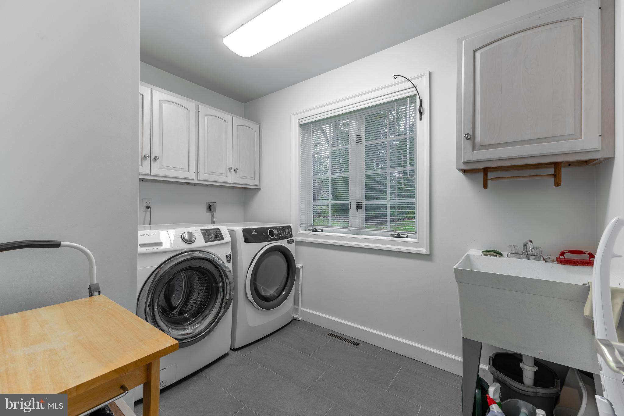 CANTERBURY CROSSING - Residential