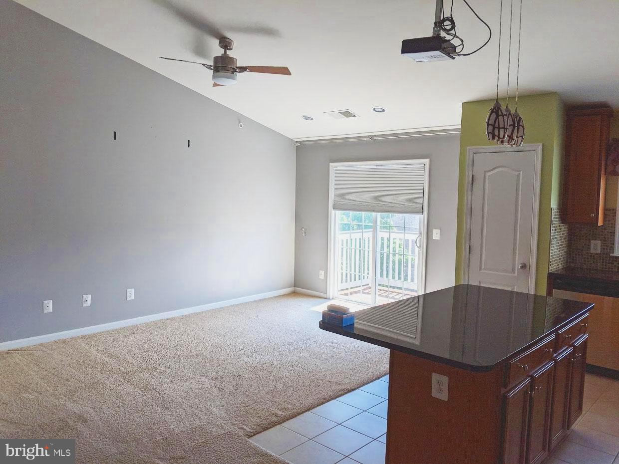 LINDEN ROW CONDOMINIUM - Residential Lease