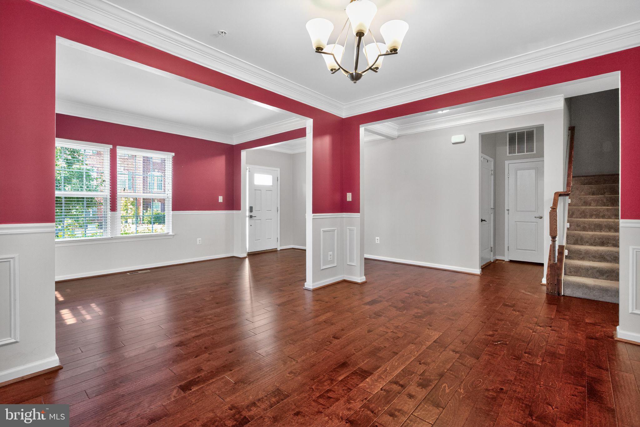 5647 BARNSTORMERS LANE