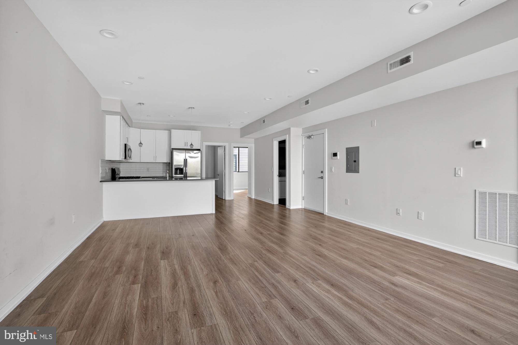 MANAYUNK - Residential Lease