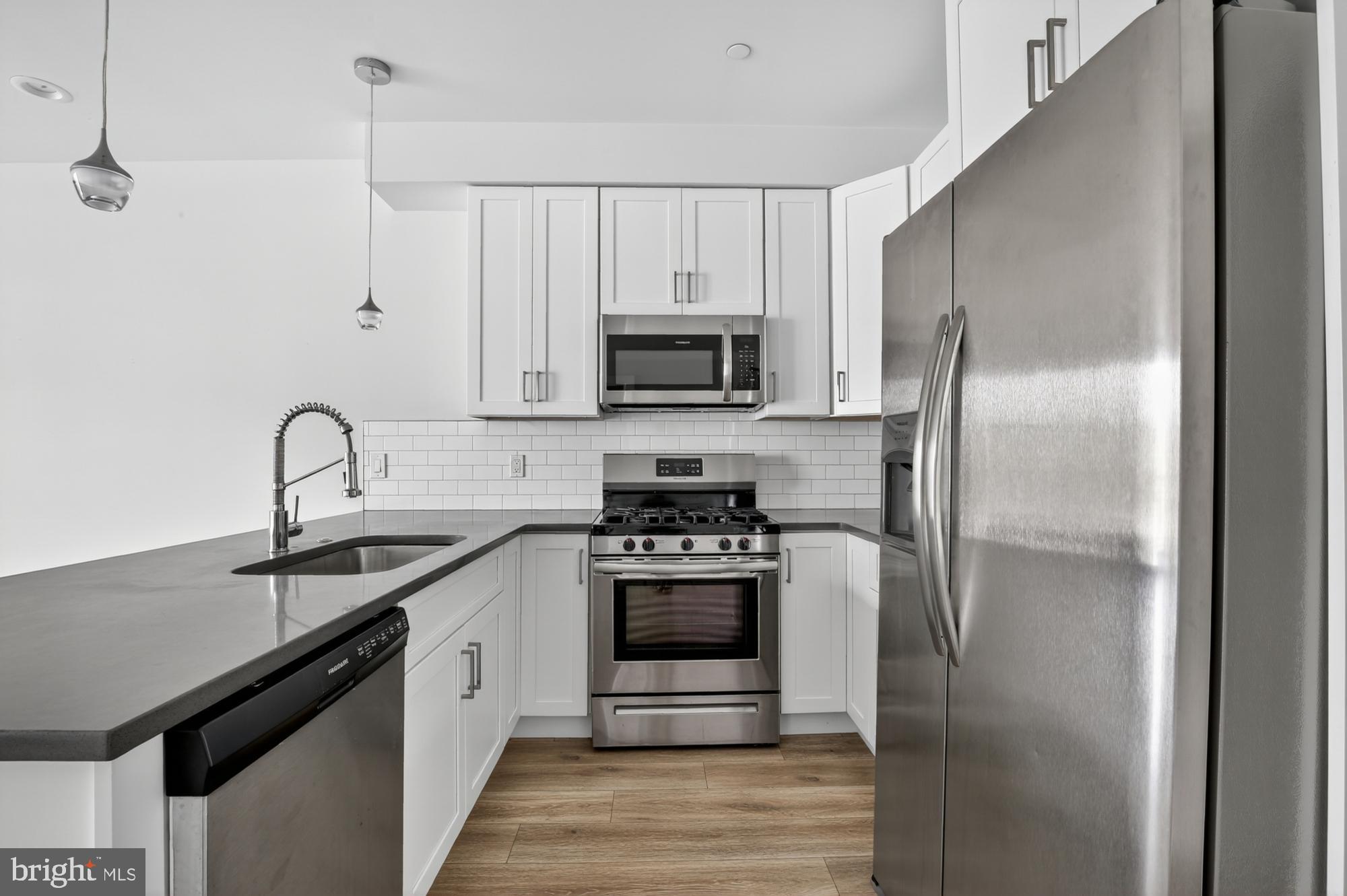 MANAYUNK - Residential Lease