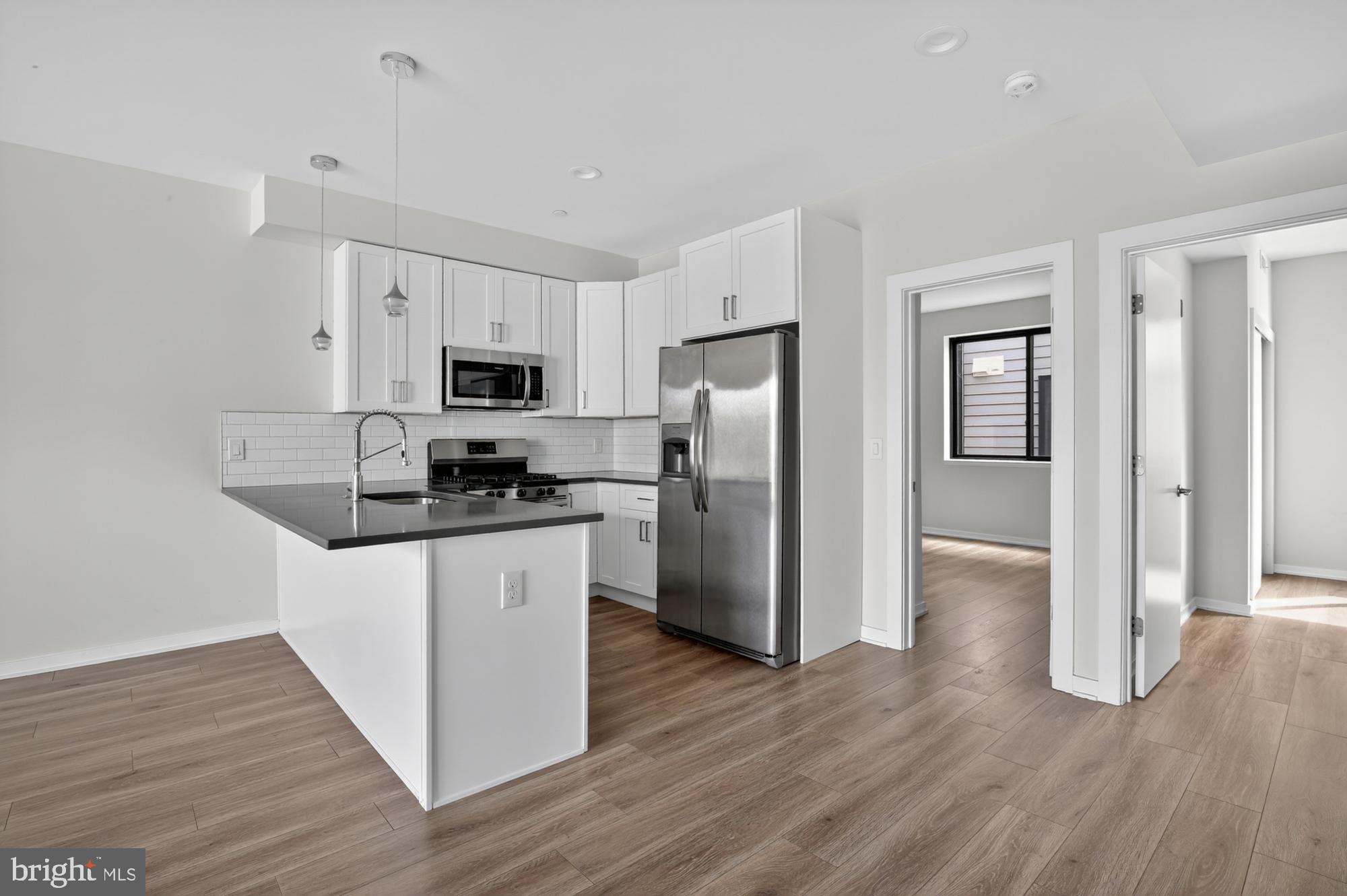 MANAYUNK - Residential Lease