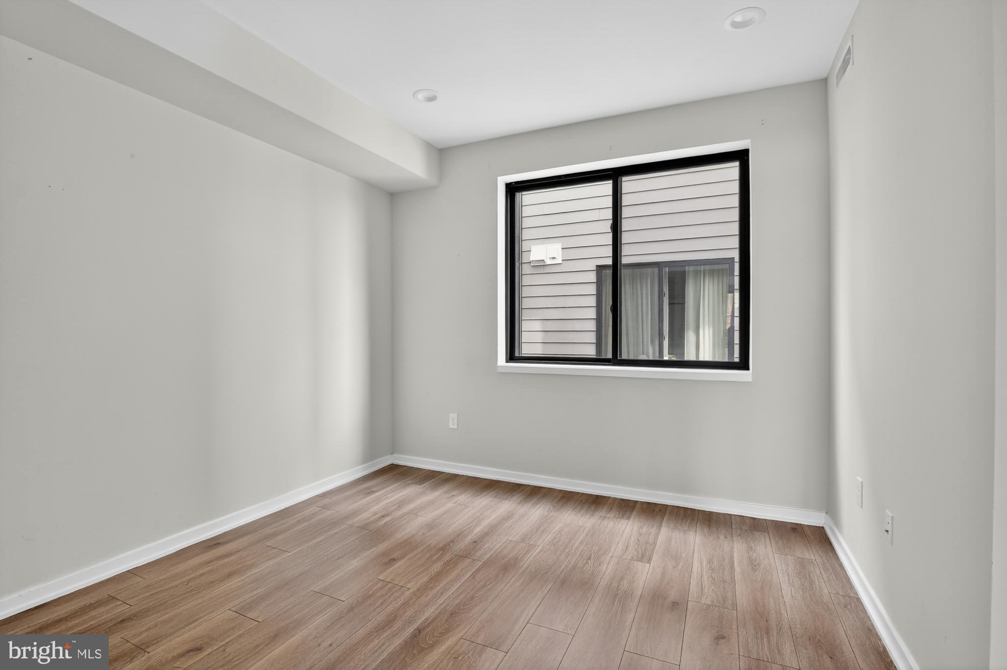 MANAYUNK - Residential Lease