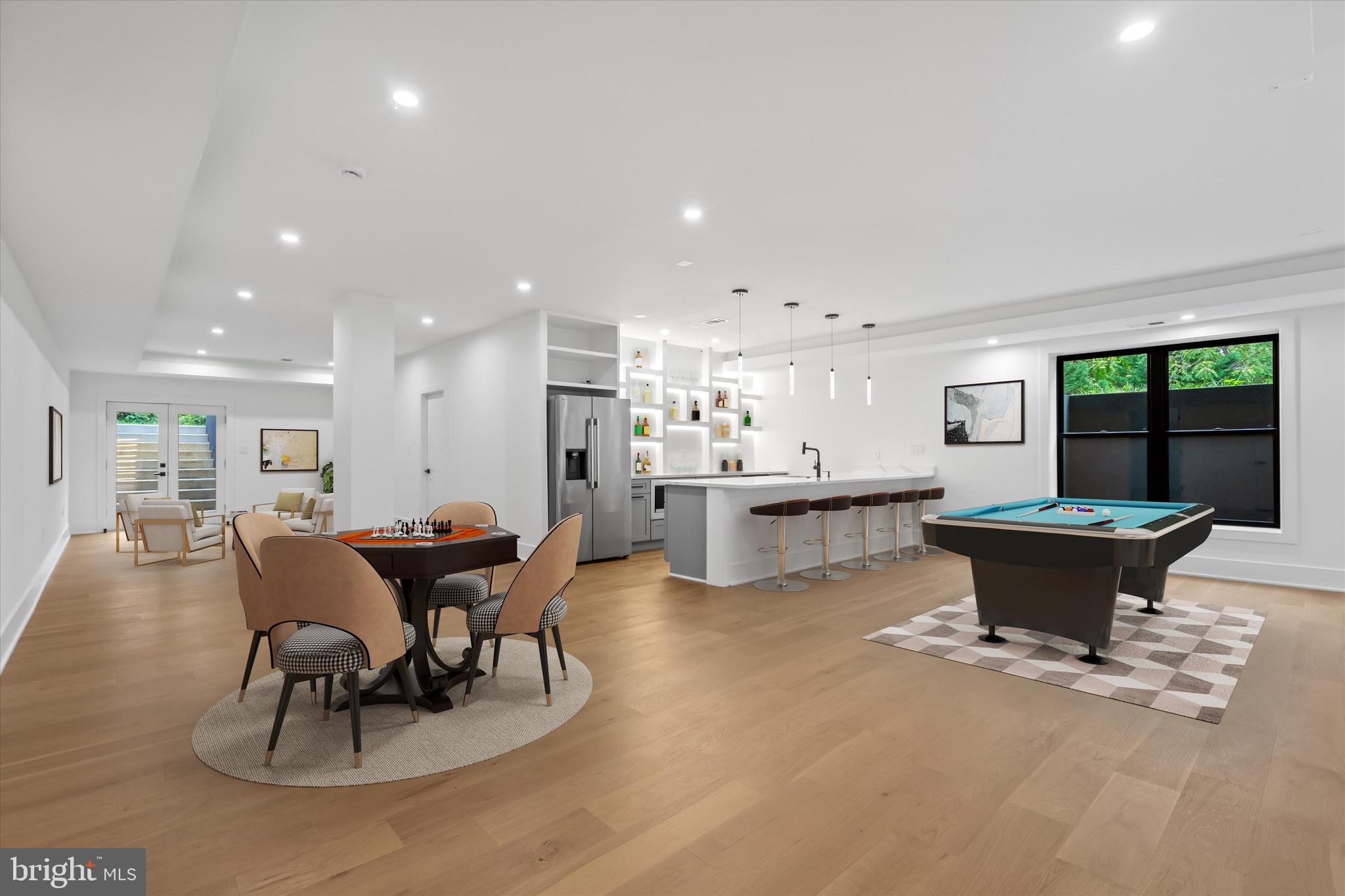 ELCINO MANOR - Residential