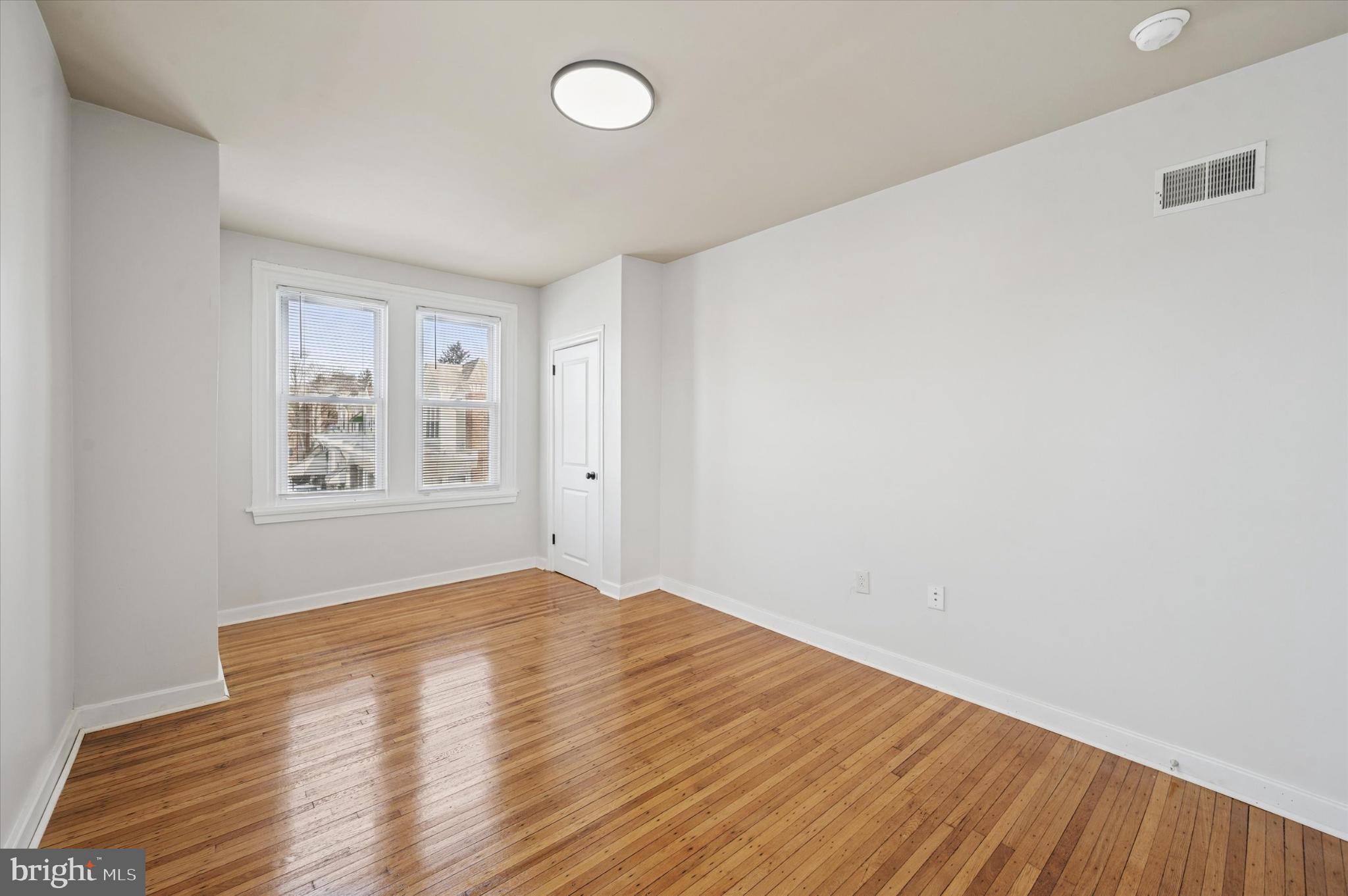 WEST OAK LANE - Residential