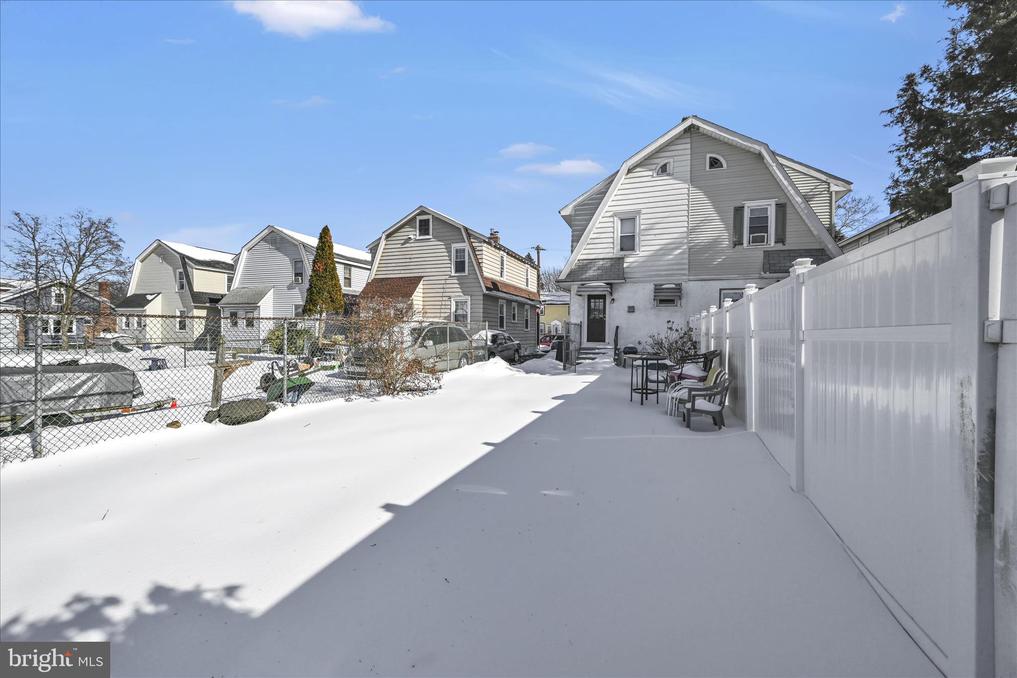 BEVERLY - Residential