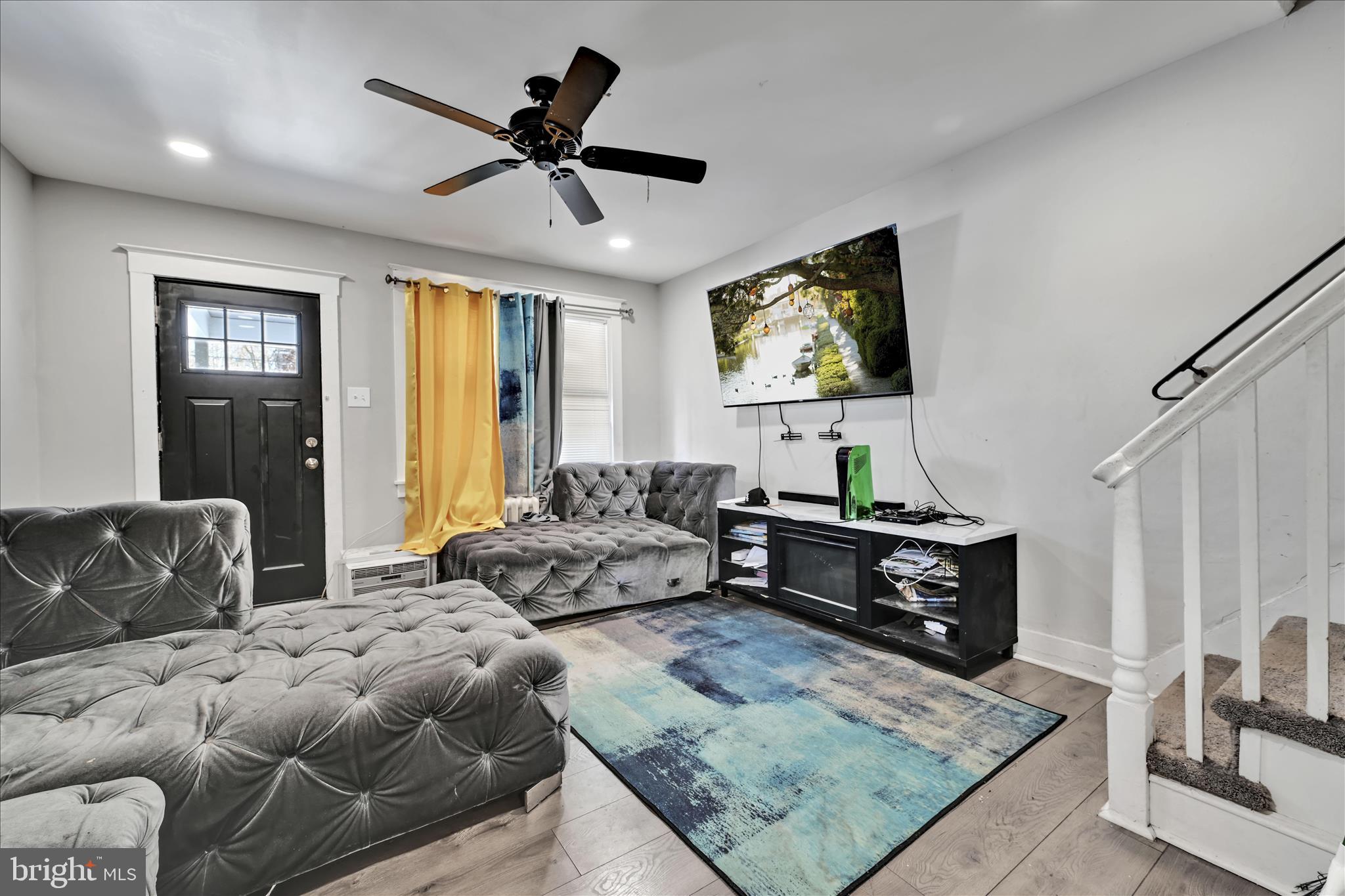 BEVERLY - Residential